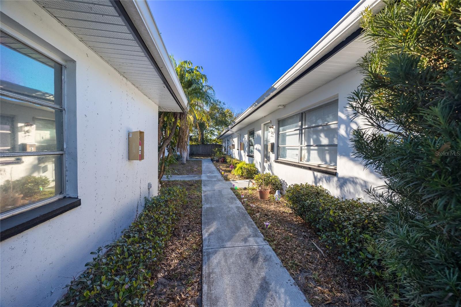 400 S METEOR AVE, CLEARWATER, FL — photo 13