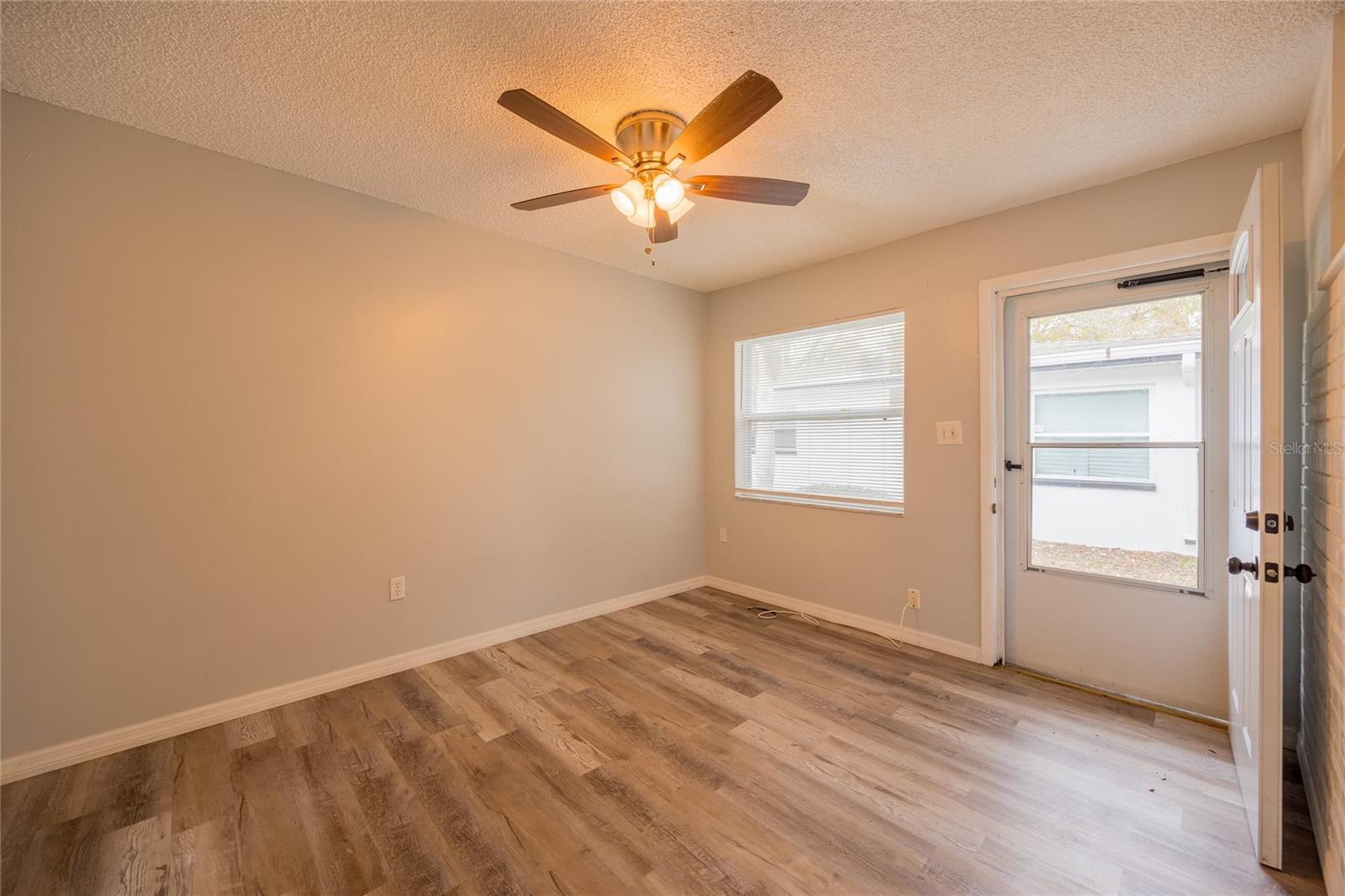 400 S METEOR AVE, CLEARWATER, FL — photo 22