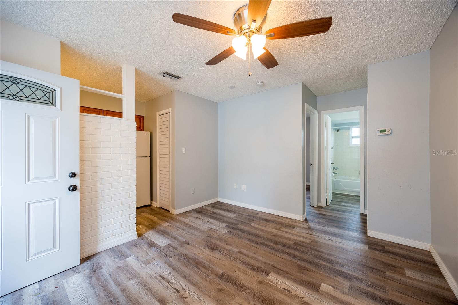 400 S METEOR AVE, CLEARWATER, FL — photo 23