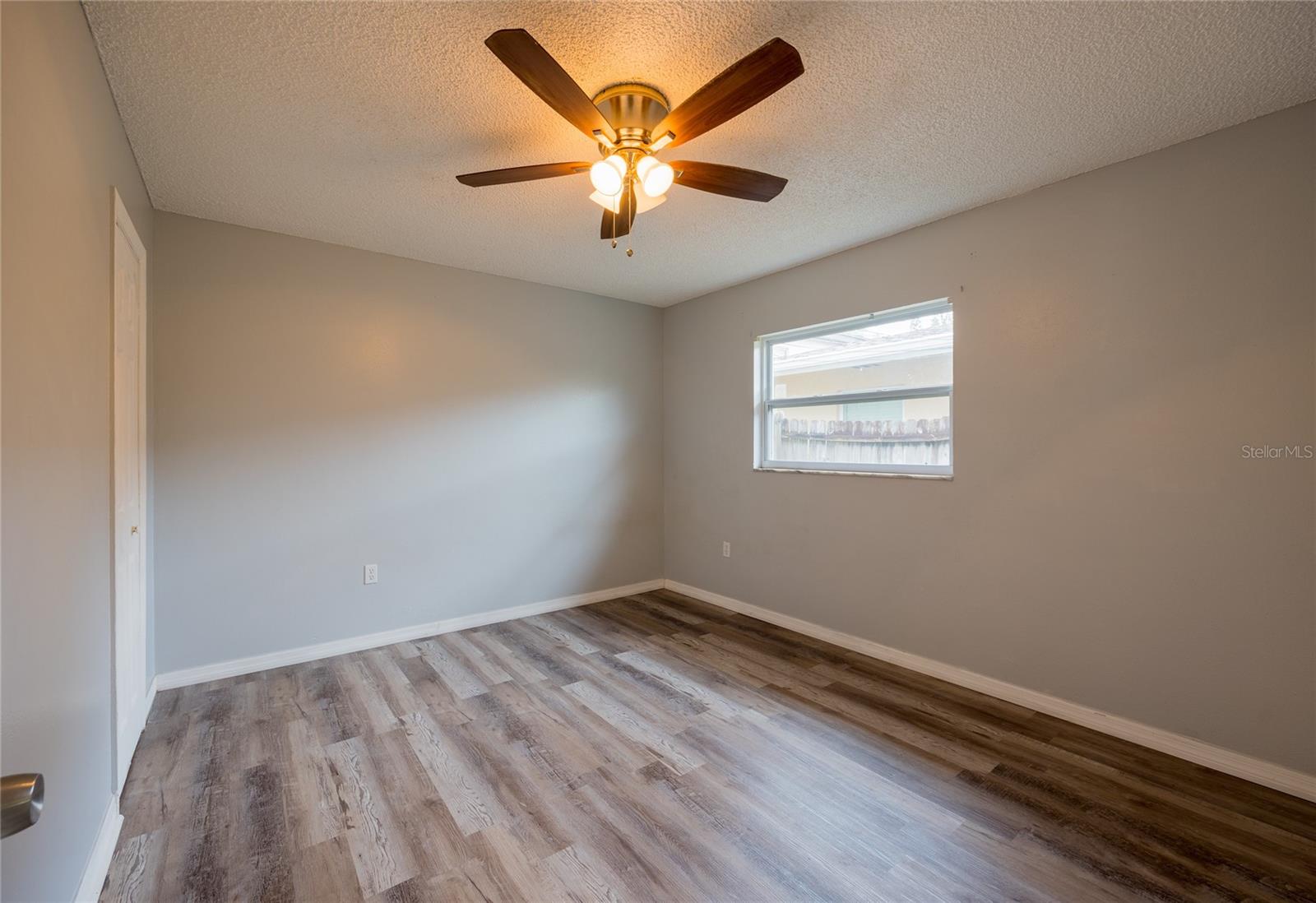 400 S METEOR AVE, CLEARWATER, FL — photo 25