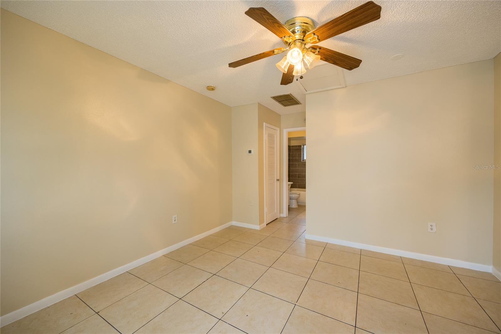 400 S METEOR AVE, CLEARWATER, FL — photo 26