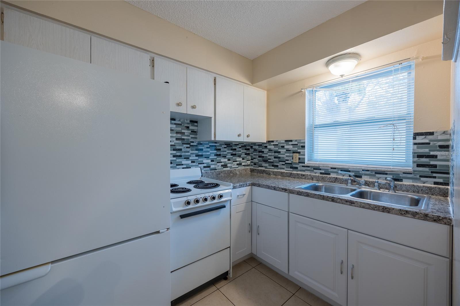 400 S METEOR AVE, CLEARWATER, FL — photo 28