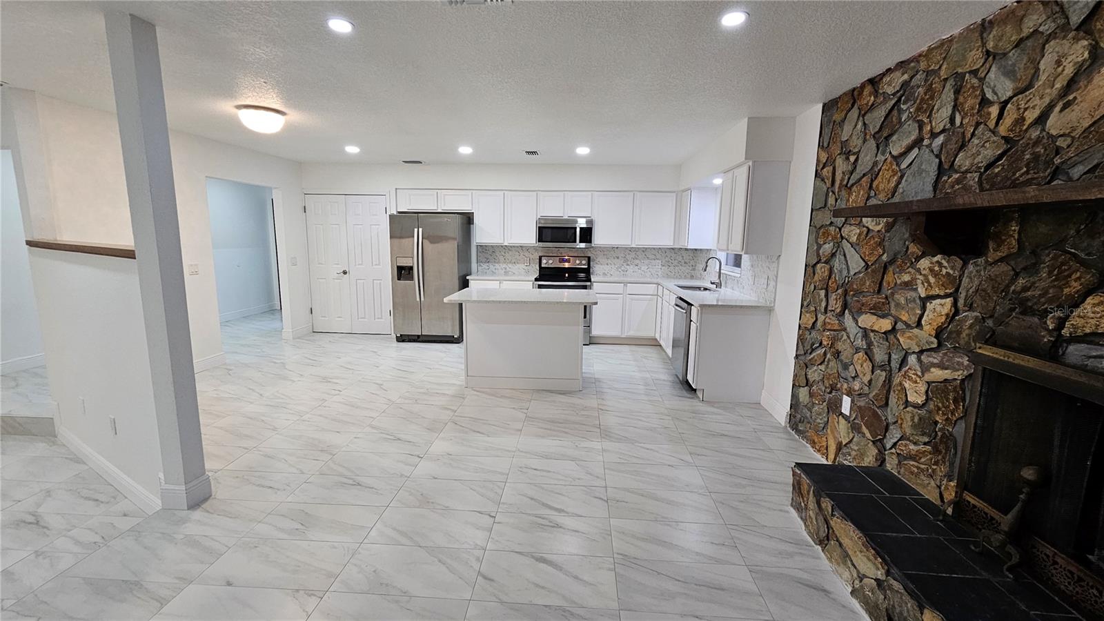 8533 VIVA VIA DR, HUDSON, FL — photo 13