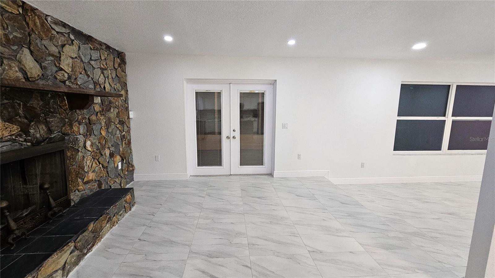 8533 VIVA VIA DR, HUDSON, FL — photo 17