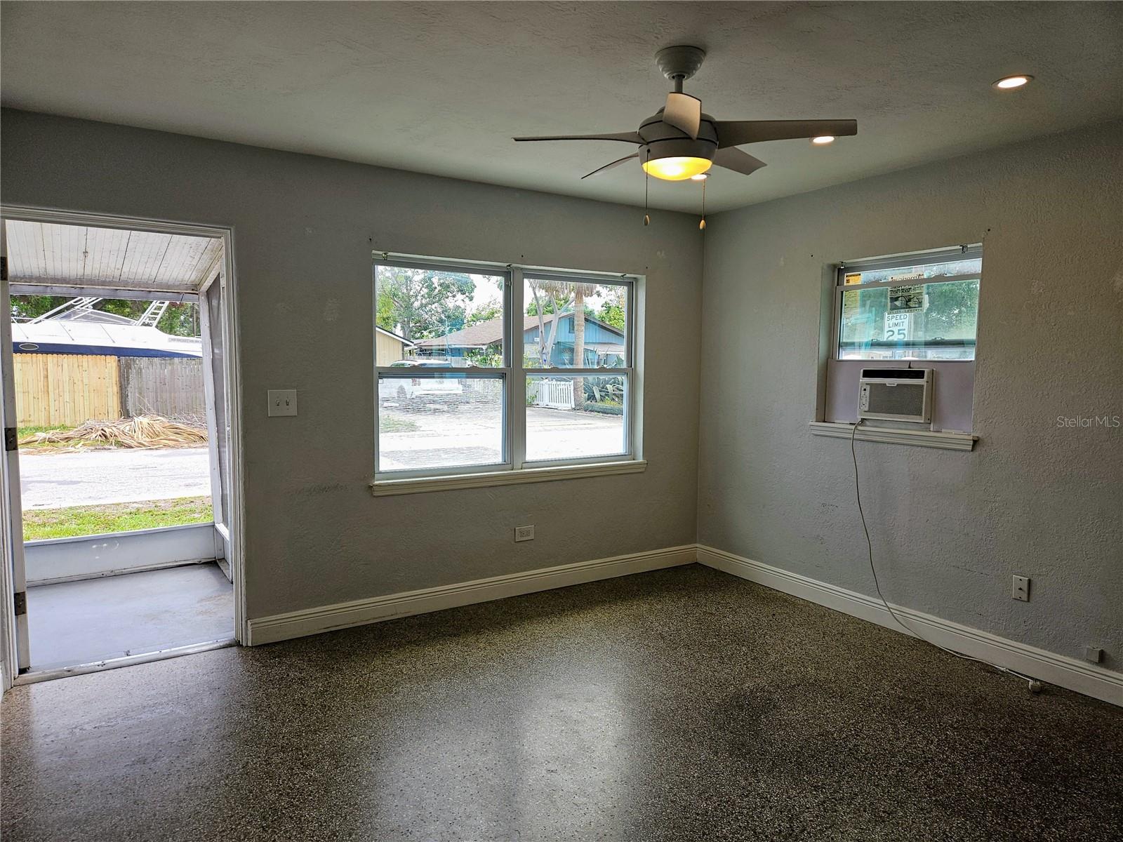 6801 48TH AVE N #B, ST PETERSBURG, FL — photo 7