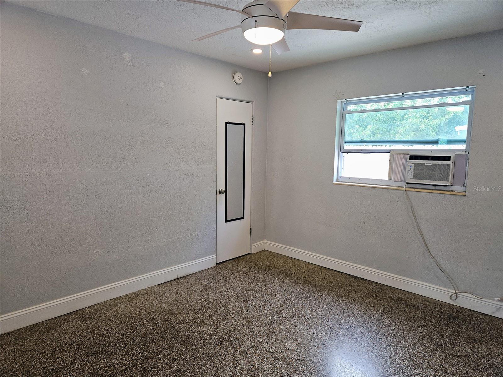 6801 48TH AVE N #B, ST PETERSBURG, FL — photo 15