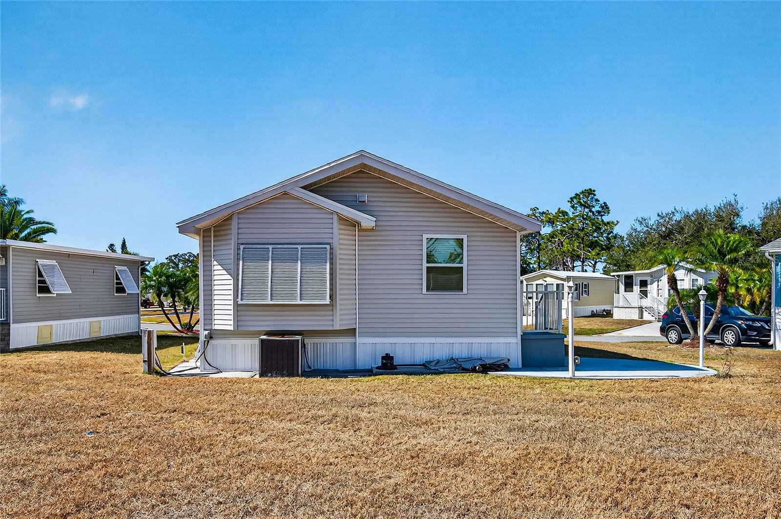 204 CROWN POINT DR, NOKOMIS, FL — photo 38