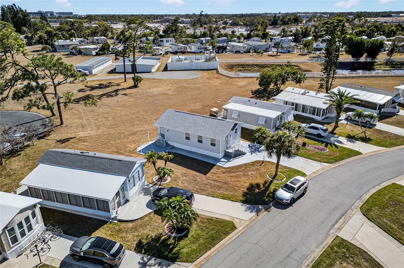 204 CROWN POINT DR, NOKOMIS, FL — photo 43