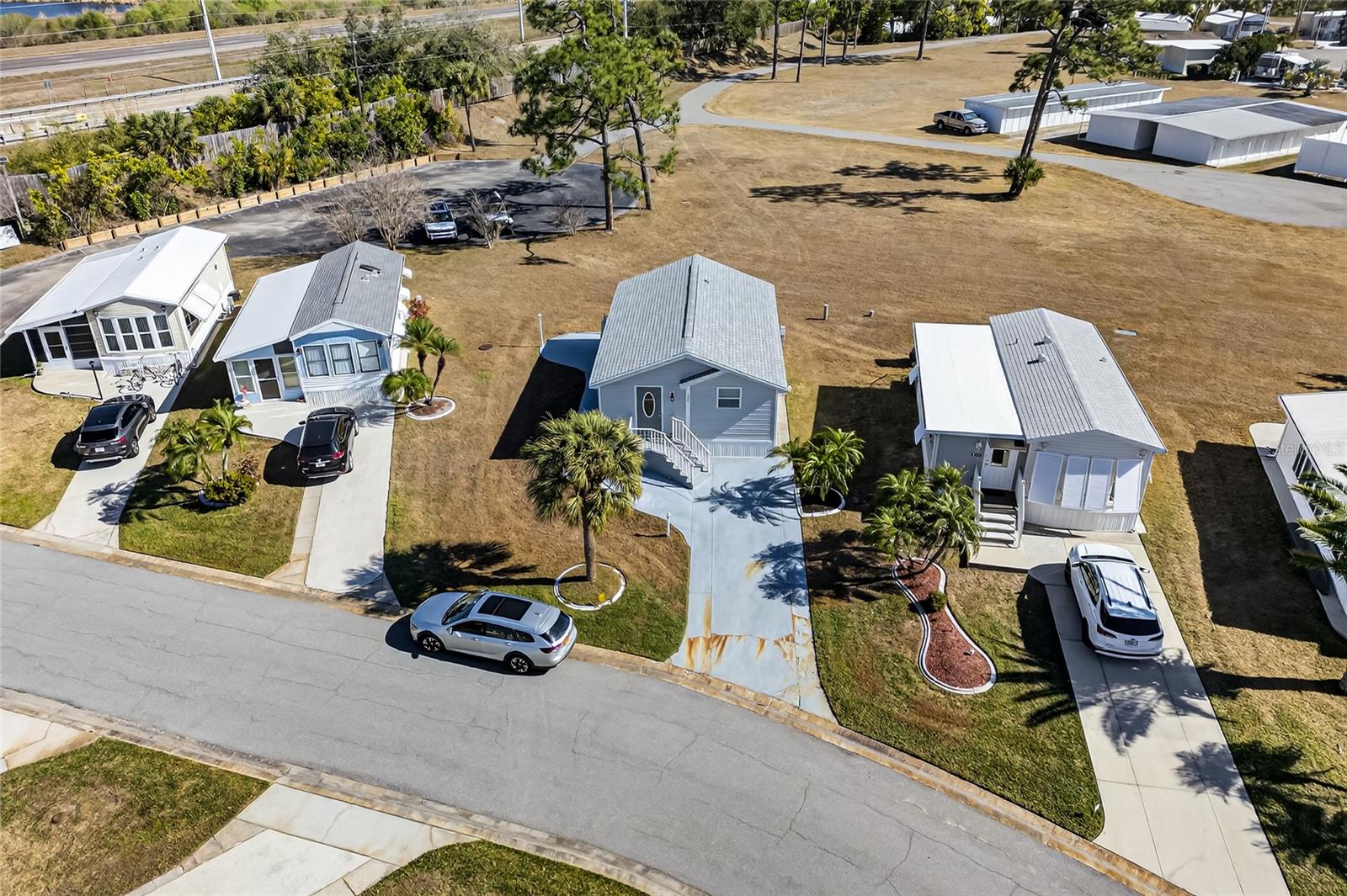 204 CROWN POINT DR, NOKOMIS, FL — photo 44