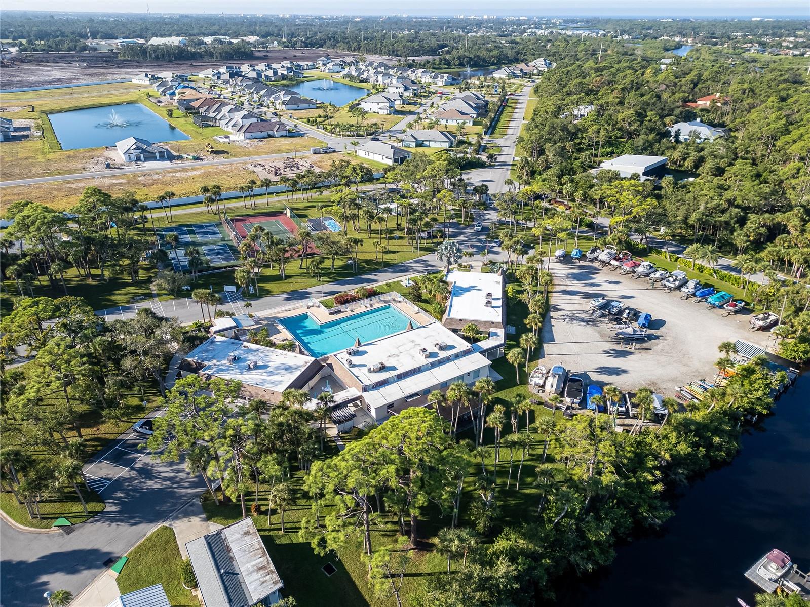 204 CROWN POINT DR, NOKOMIS, FL — photo 55