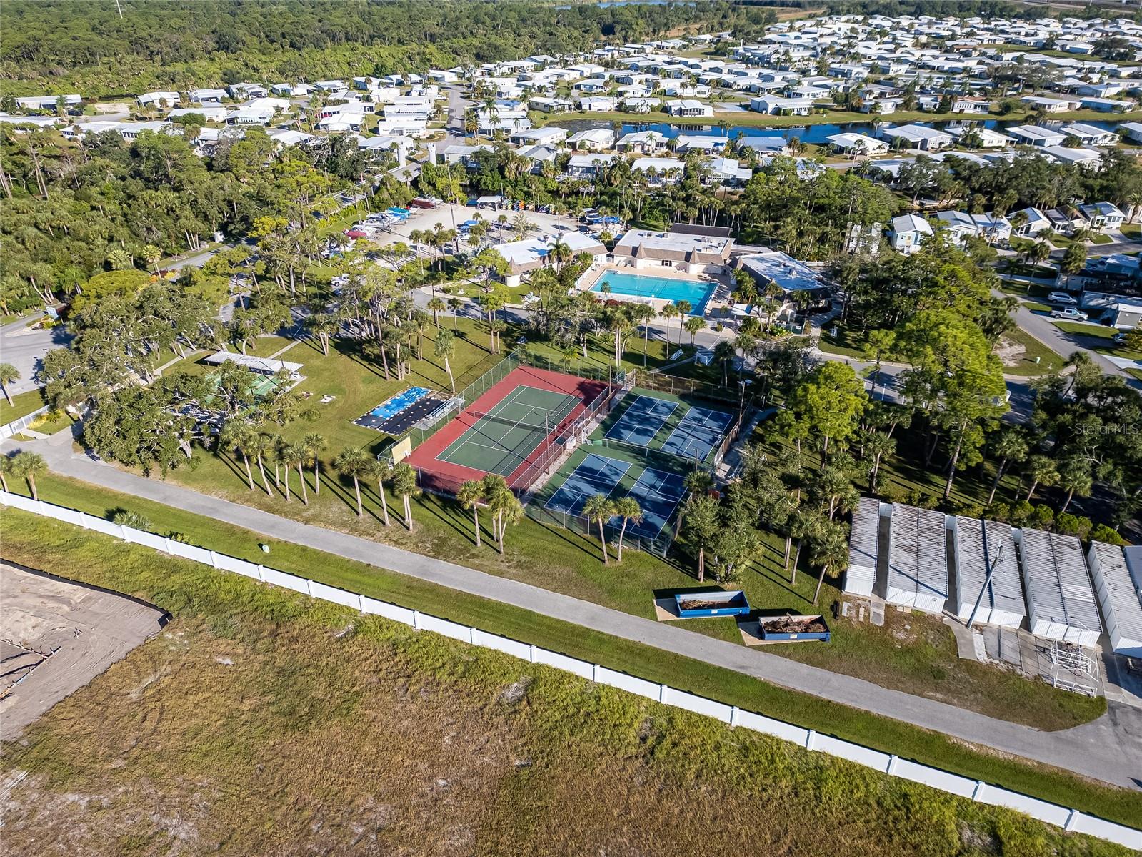 204 CROWN POINT DR, NOKOMIS, FL — photo 68