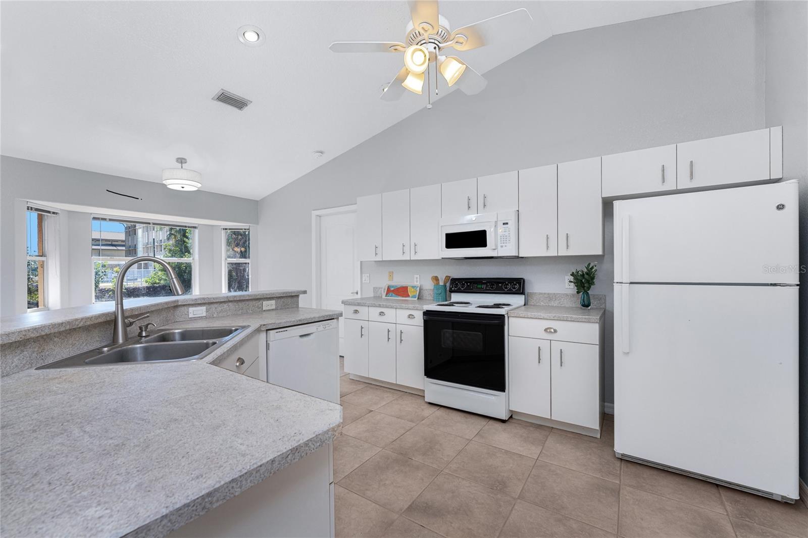 1053 BAY HARBOR DR, ENGLEWOOD, FL — photo 5