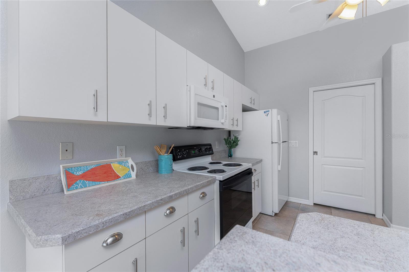 1053 BAY HARBOR DR, ENGLEWOOD, FL — photo 19