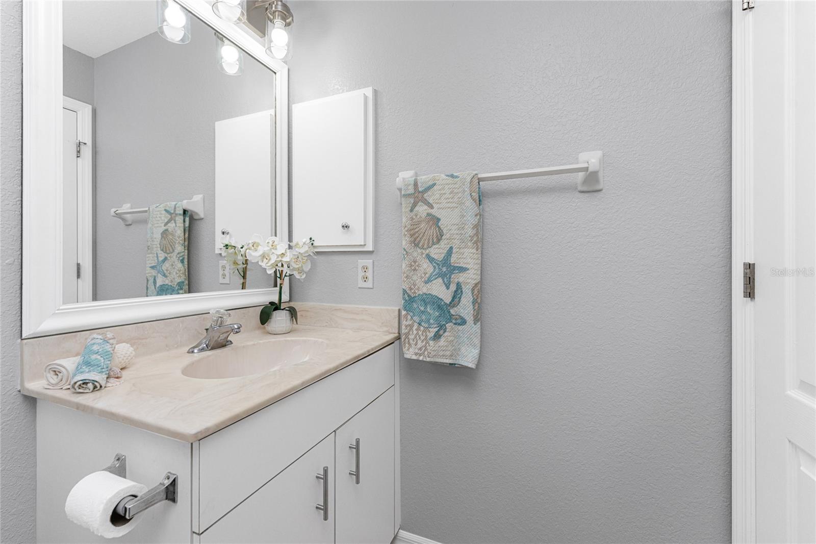 1053 BAY HARBOR DR, ENGLEWOOD, FL — photo 30