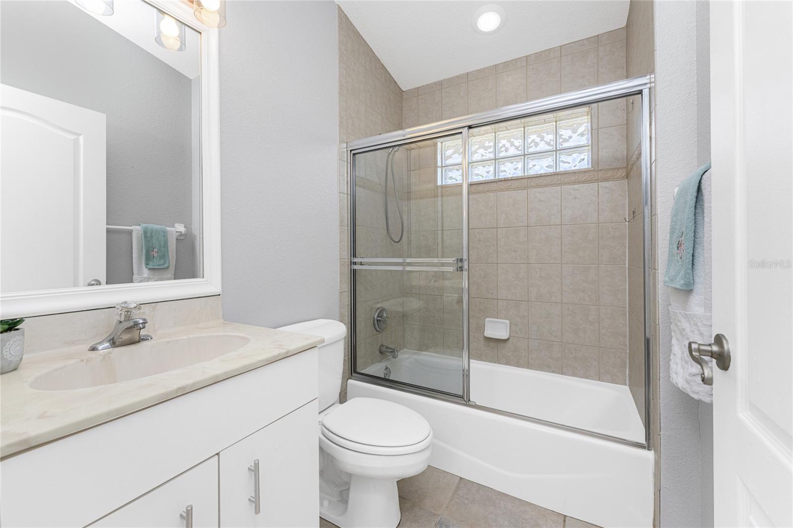 1053 BAY HARBOR DR, ENGLEWOOD, FL — photo 33