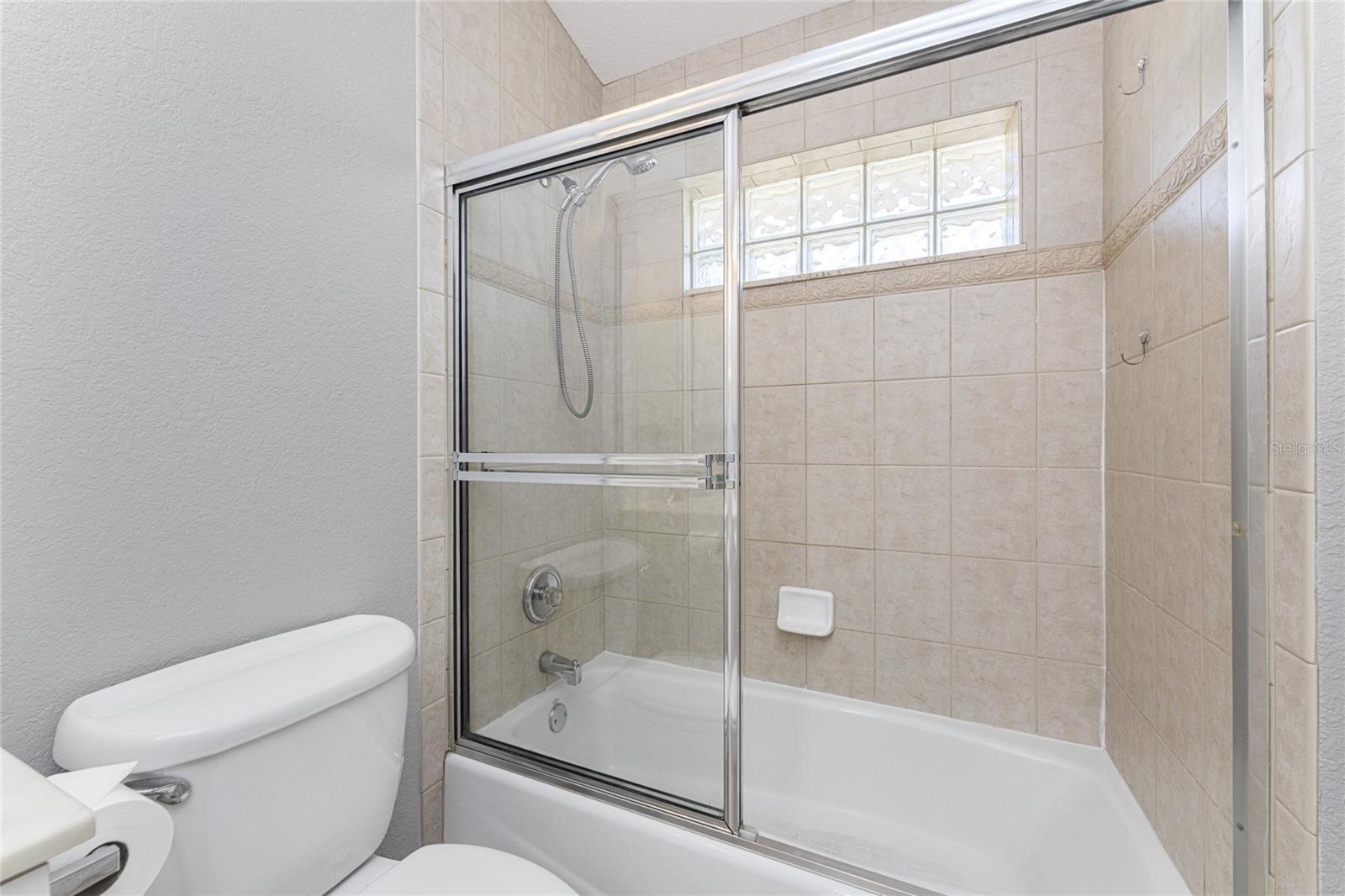 1053 BAY HARBOR DR, ENGLEWOOD, FL — photo 34