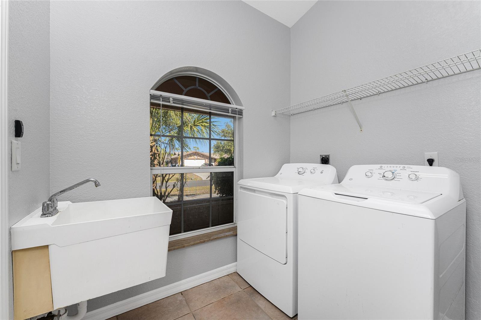 1053 BAY HARBOR DR, ENGLEWOOD, FL — photo 39