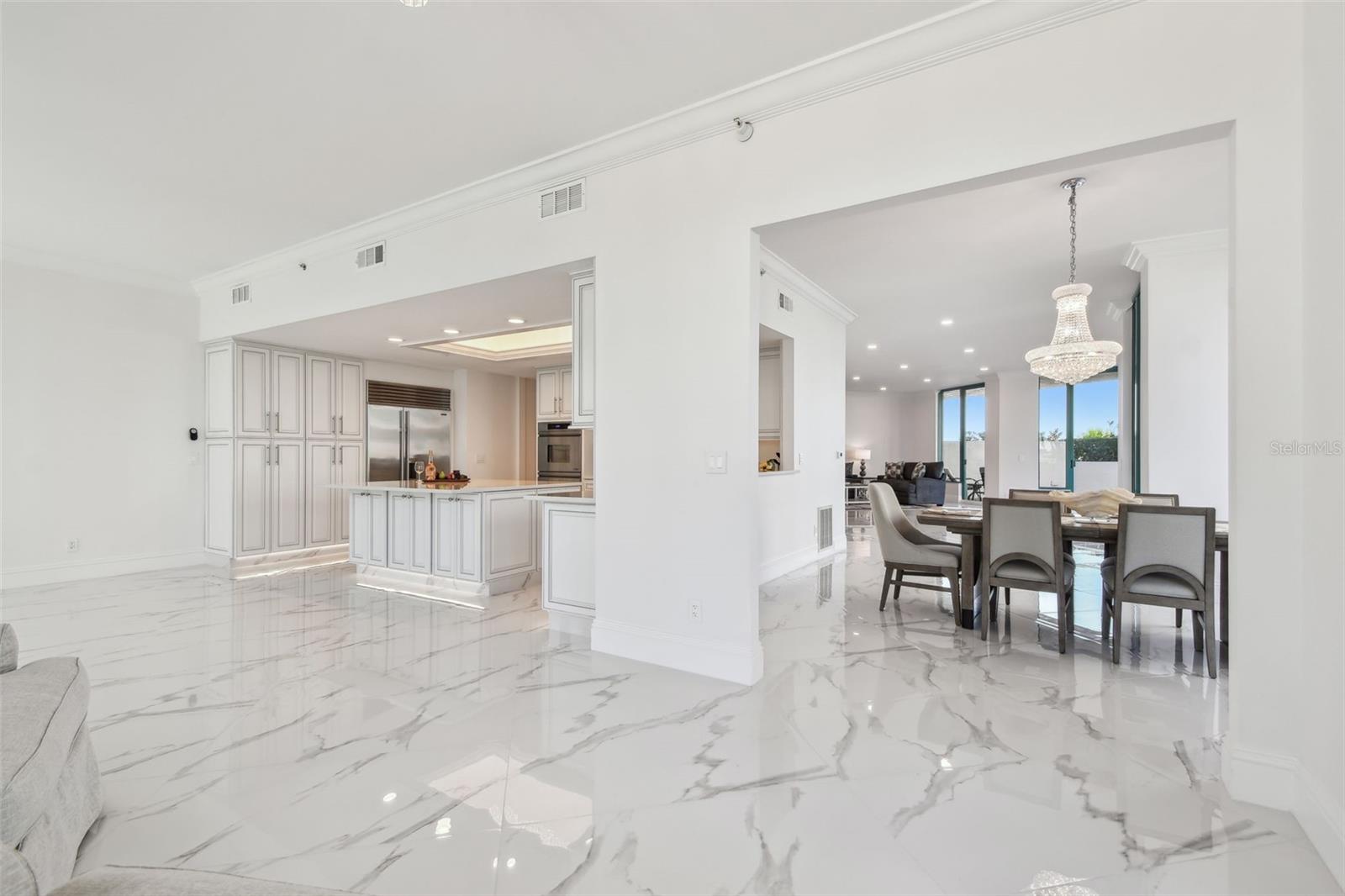 1560 GULF BLVD #306, CLEARWATER BEACH, FL — photo 15