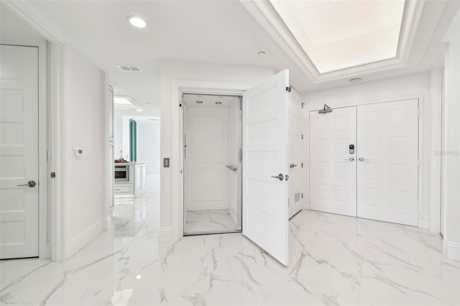 1560 GULF BLVD #306, CLEARWATER BEACH, FL — photo 32