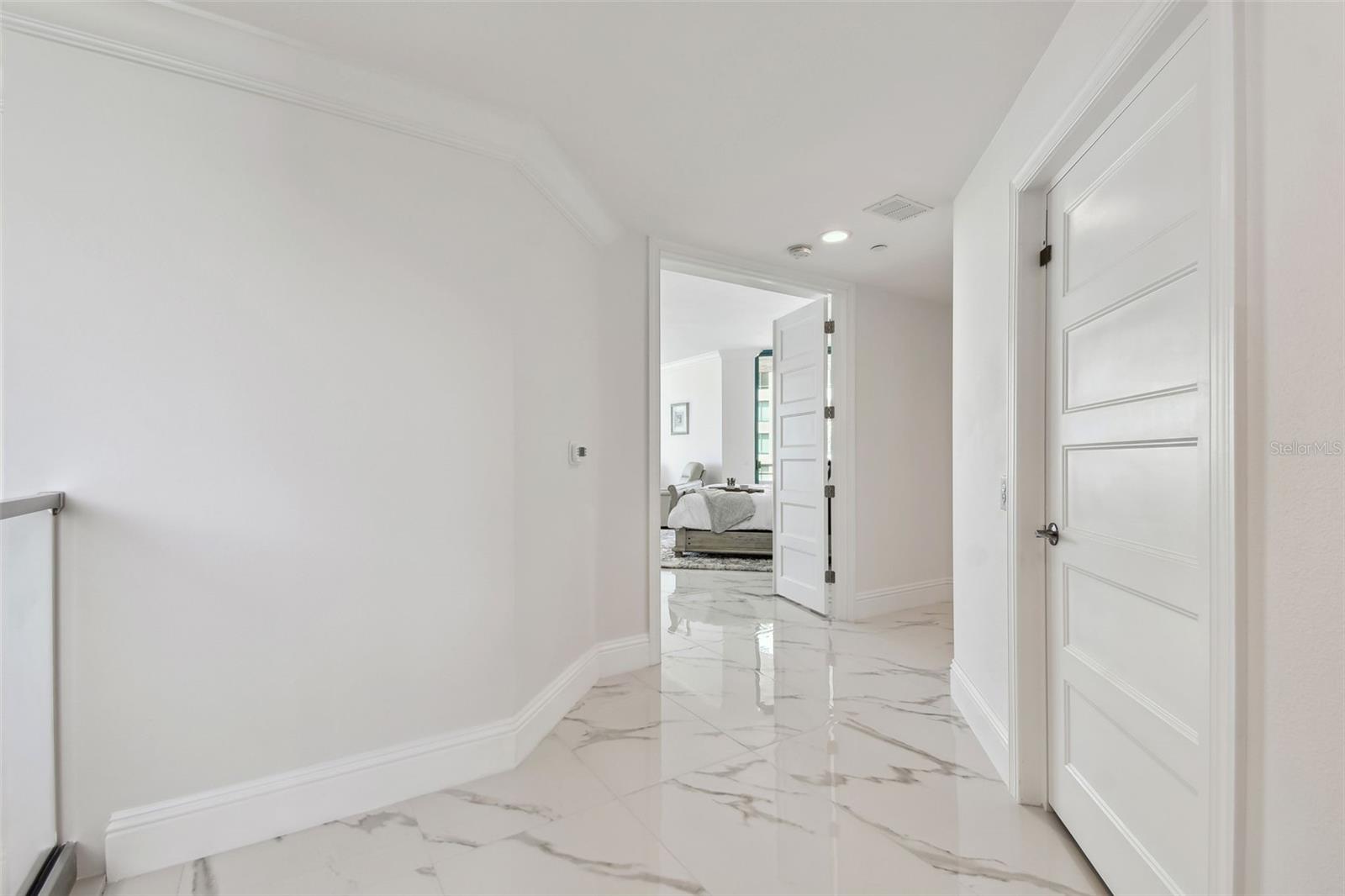 1560 GULF BLVD #306, CLEARWATER BEACH, FL — photo 36