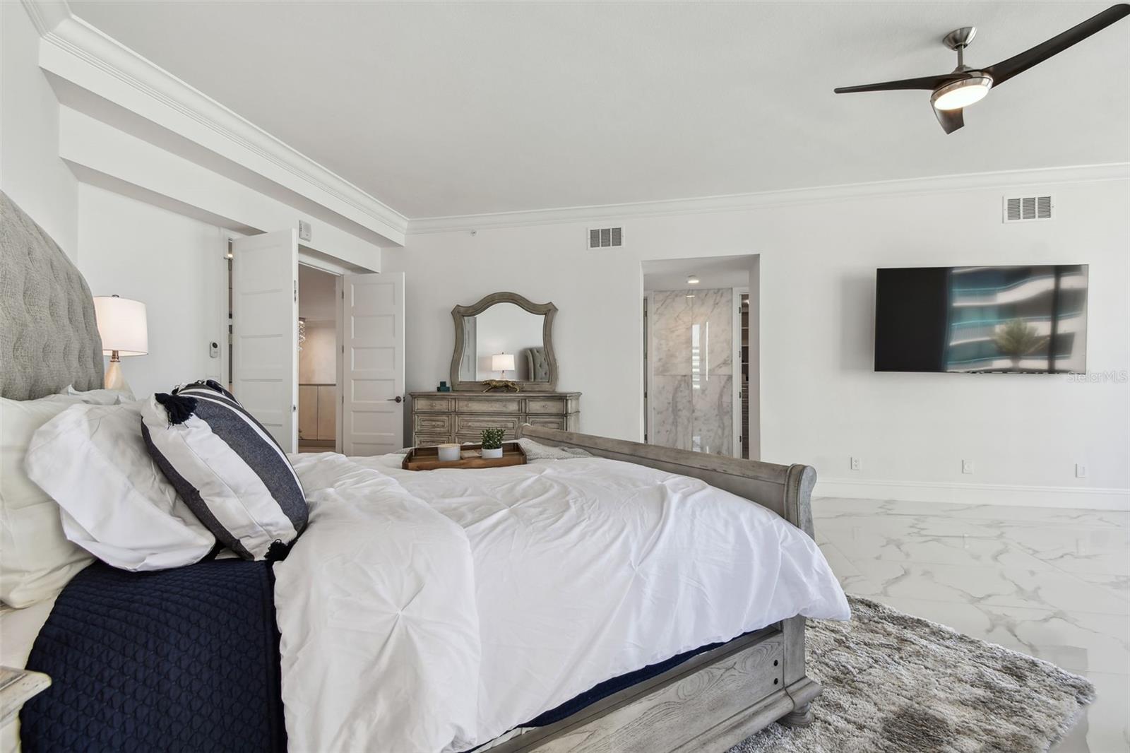 1560 GULF BLVD #306, CLEARWATER BEACH, FL — photo 40