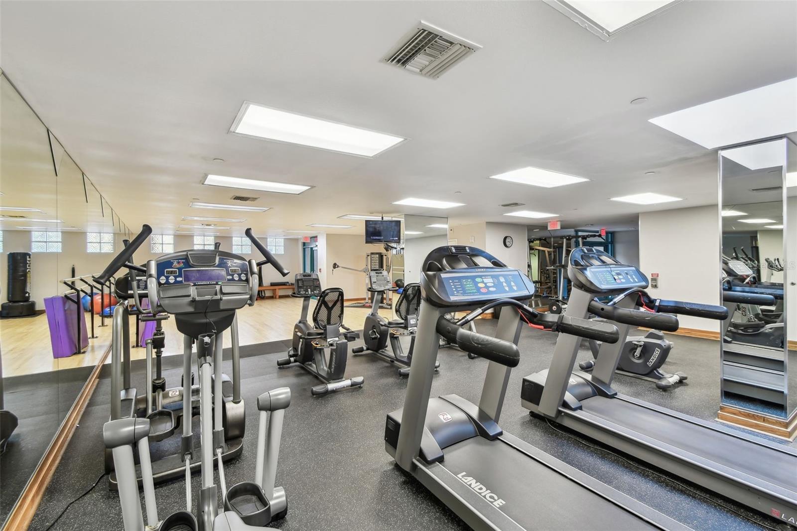 1560 GULF BLVD #306, CLEARWATER BEACH, FL — photo 80