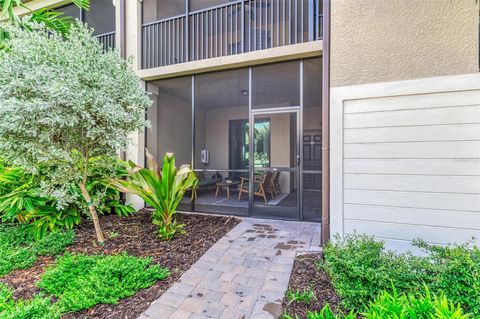 5685 PALMER CIR #105, BRADENTON, FL — photo 2