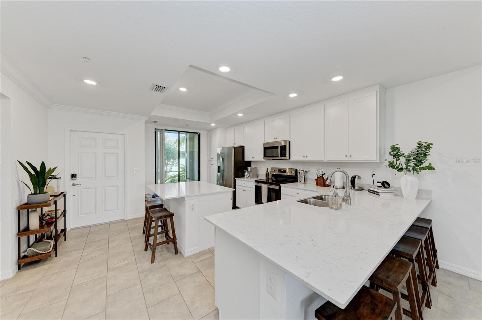 5685 PALMER CIR #105, BRADENTON, FL — photo 9