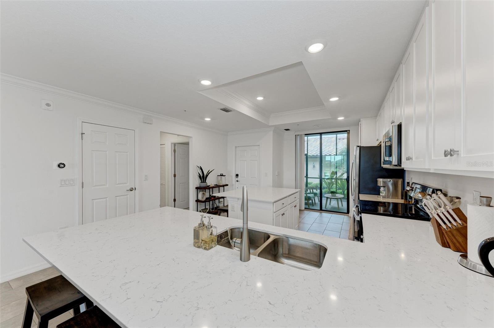 5685 PALMER CIR #105, BRADENTON, FL — photo 11
