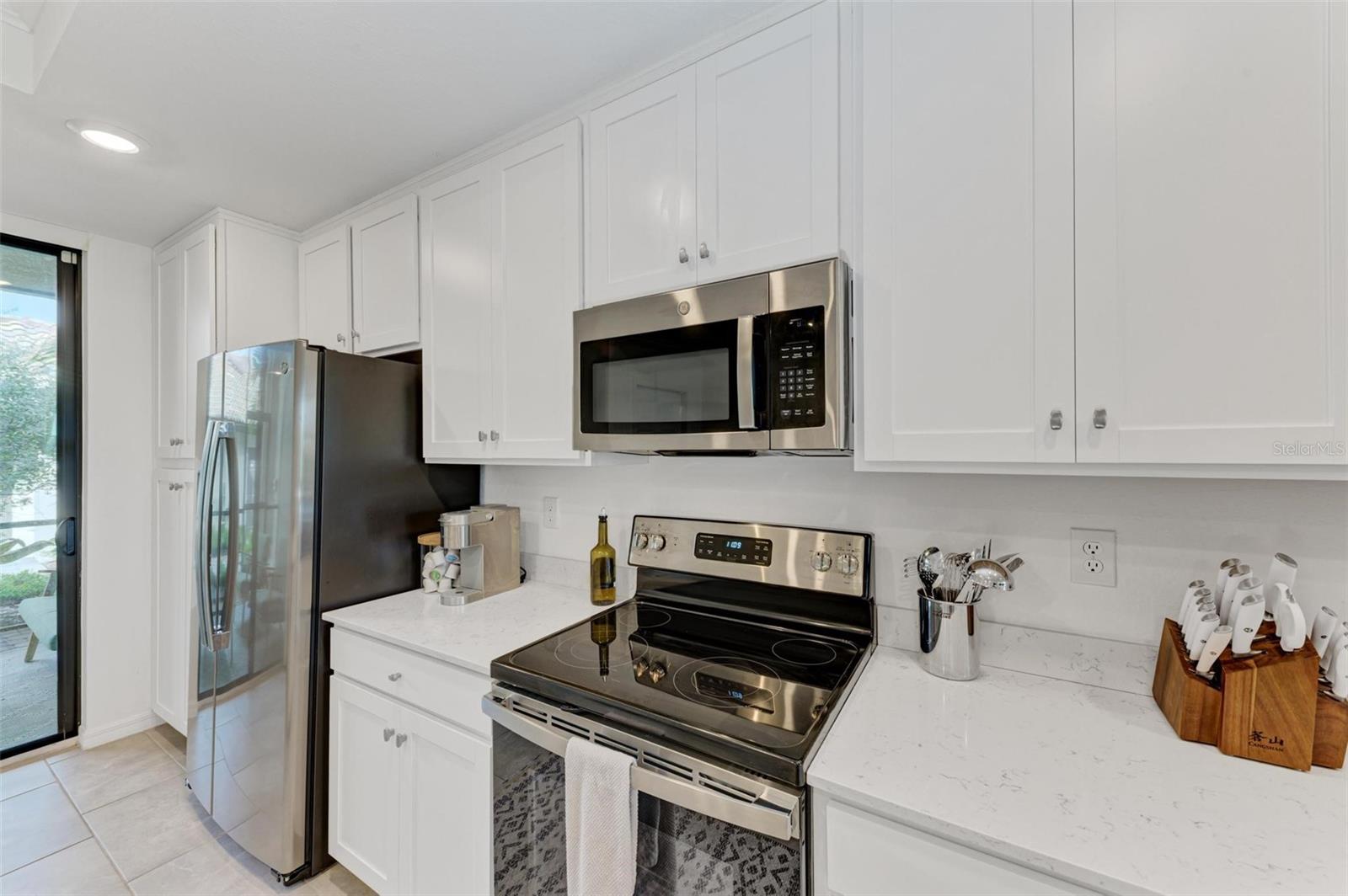 5685 PALMER CIR #105, BRADENTON, FL — photo 12