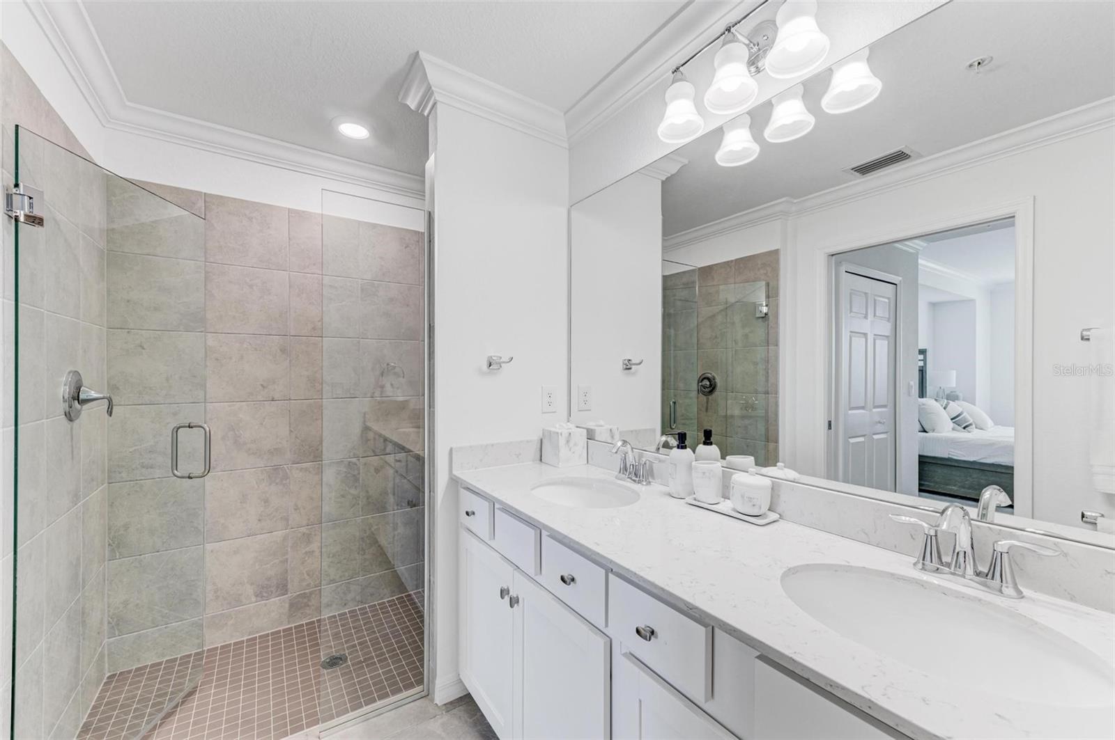 5685 PALMER CIR #105, BRADENTON, FL — photo 29