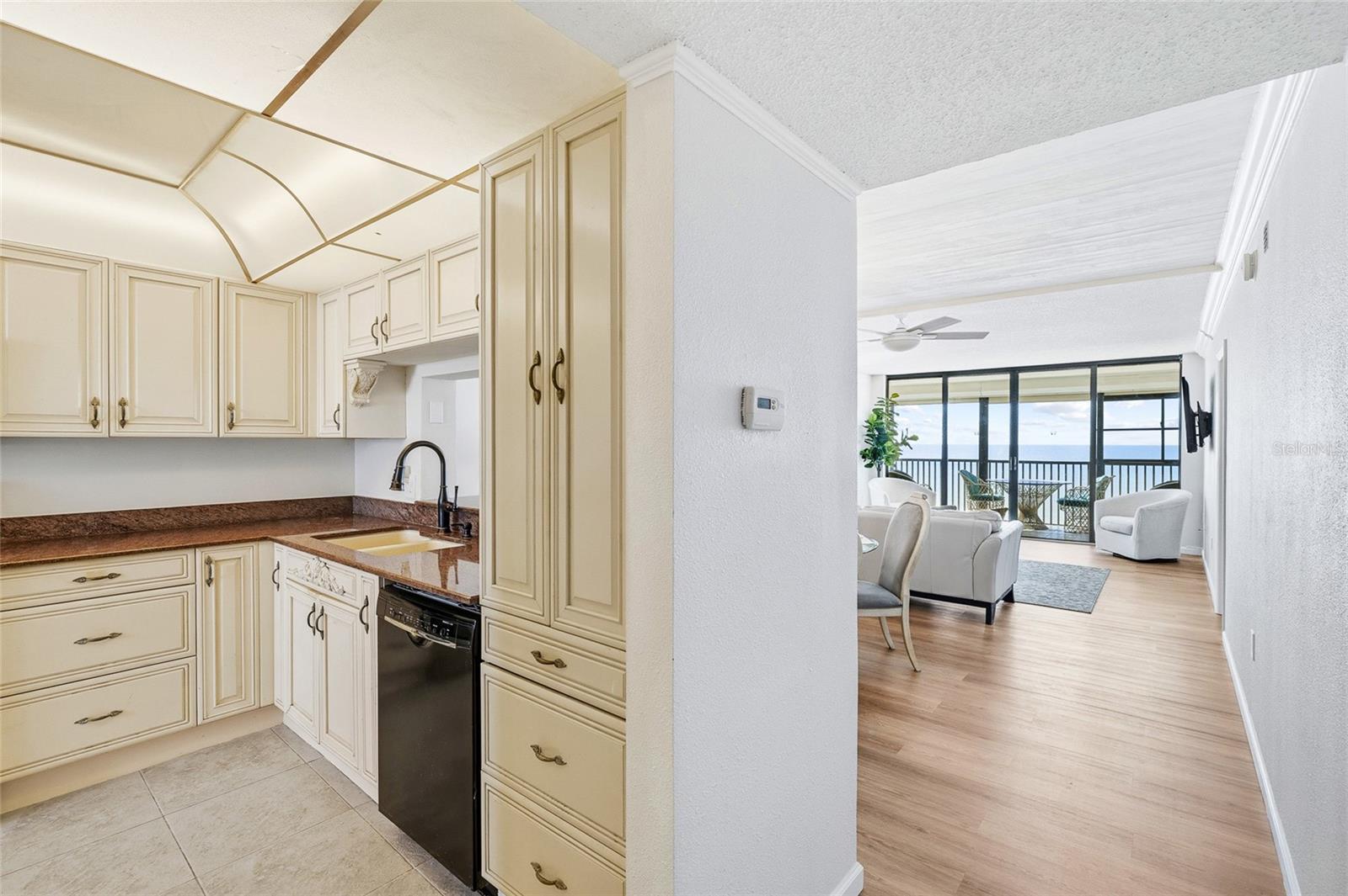 15462 GULF BLVD #601, MADEIRA BEACH, FL — photo 5