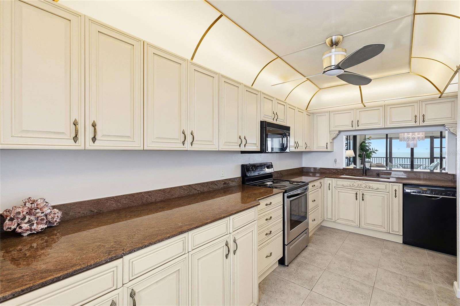 15462 GULF BLVD #601, MADEIRA BEACH, FL — photo 9