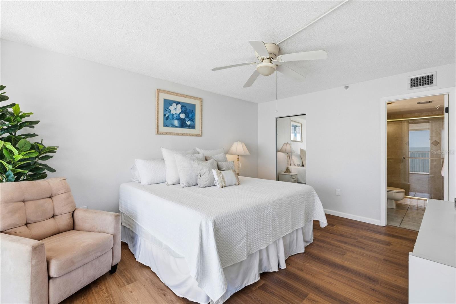 15462 GULF BLVD #601, MADEIRA BEACH, FL — photo 25