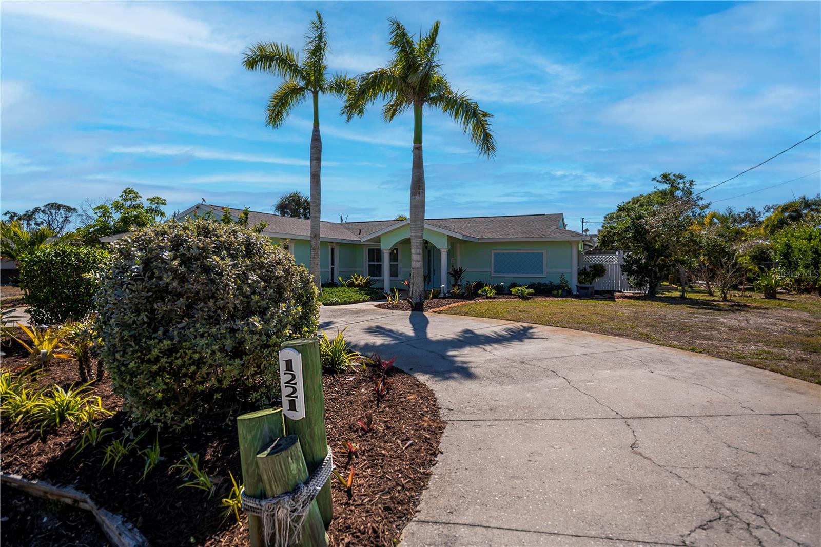 1221 BAYSHORE DR, ENGLEWOOD, FL — photo 51