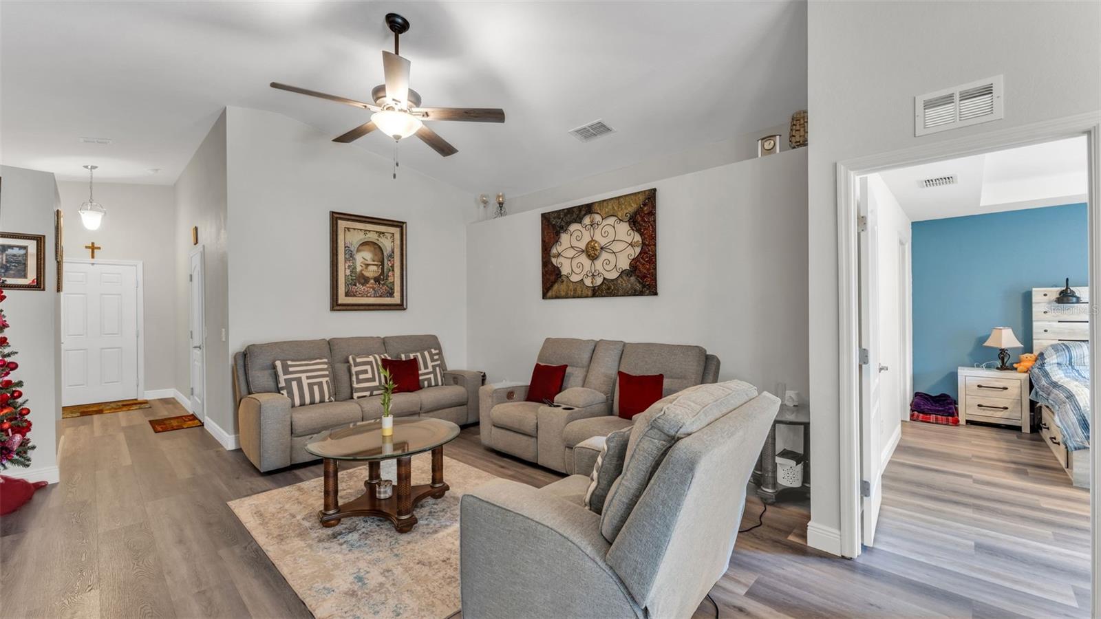 302 BROOKSHIRE DR, LAKE WALES, FL — photo 2