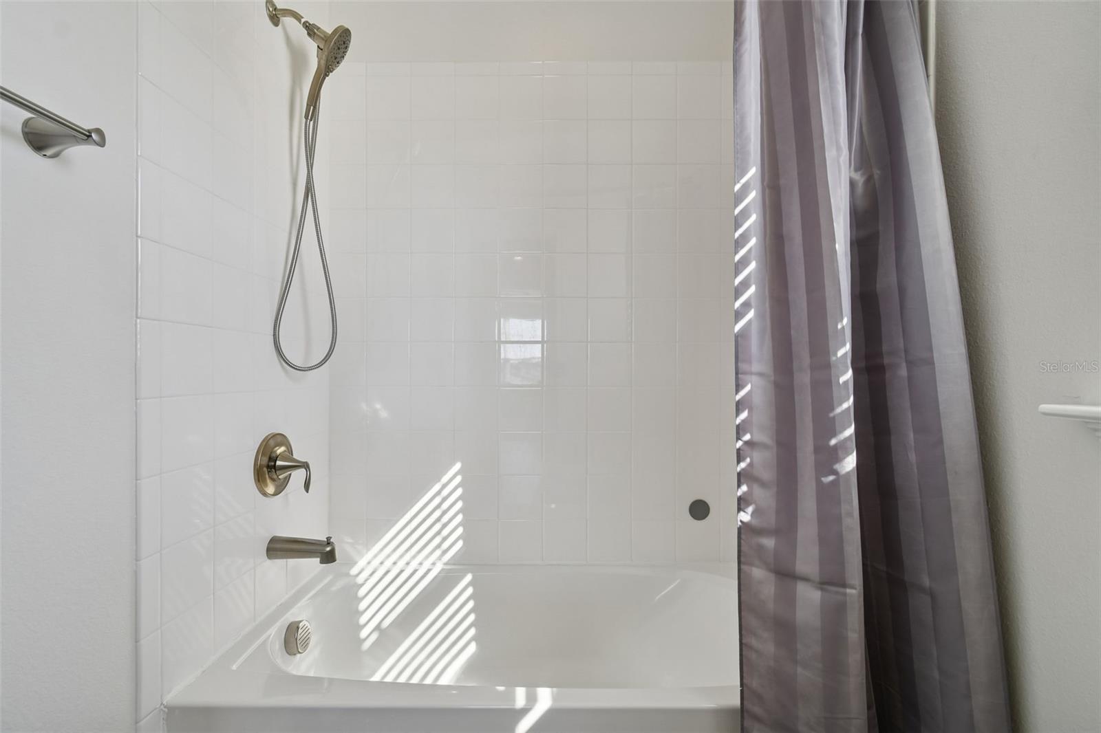 2604 VALLEY SUNSET LN, VALRICO, FL — photo 38
