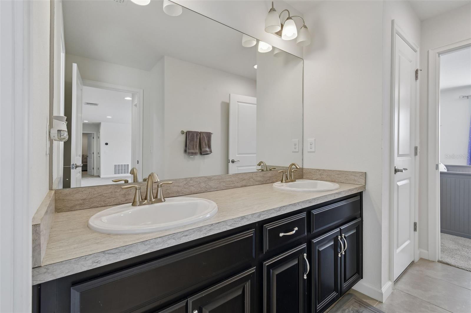 2604 VALLEY SUNSET LN, VALRICO, FL — photo 39