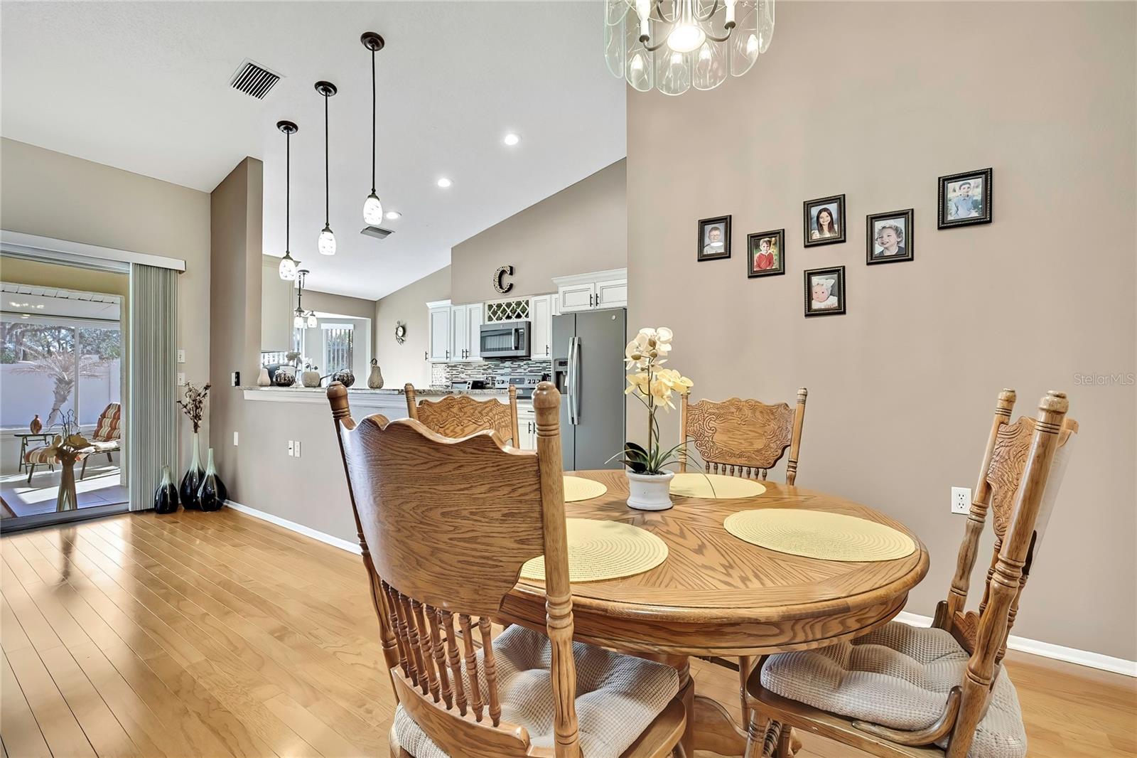1424 PINEWOOD HILLS CT, SPRING HILL, FL — photo 18