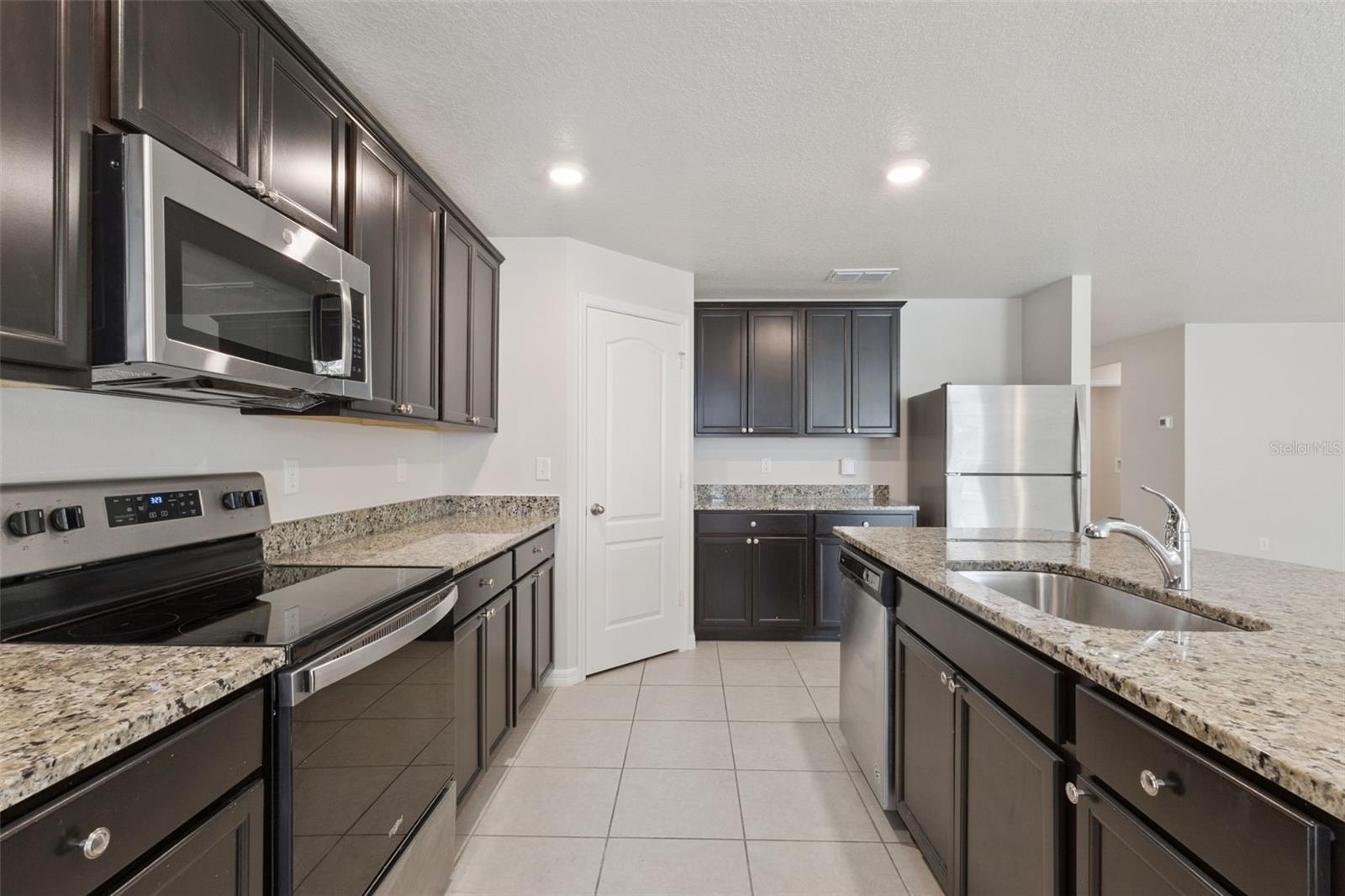 12023 INDIAN GRASS WAY, LEESBURG, FL — photo 35