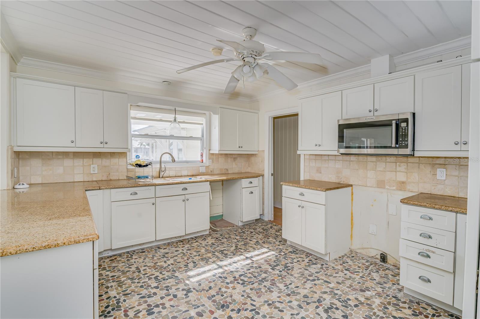 16029 REDINGTON DR, REDINGTON BEACH, FL — photo 19