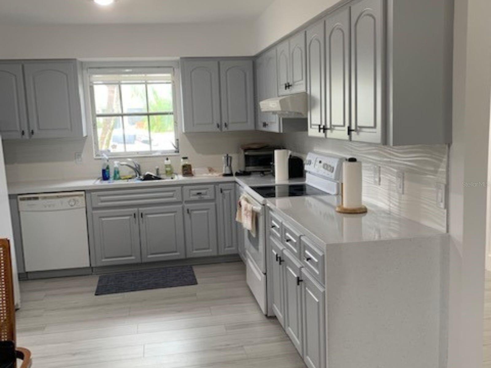 18312 DRIGGERS AVE, PORT CHARLOTTE, FL — photo 5