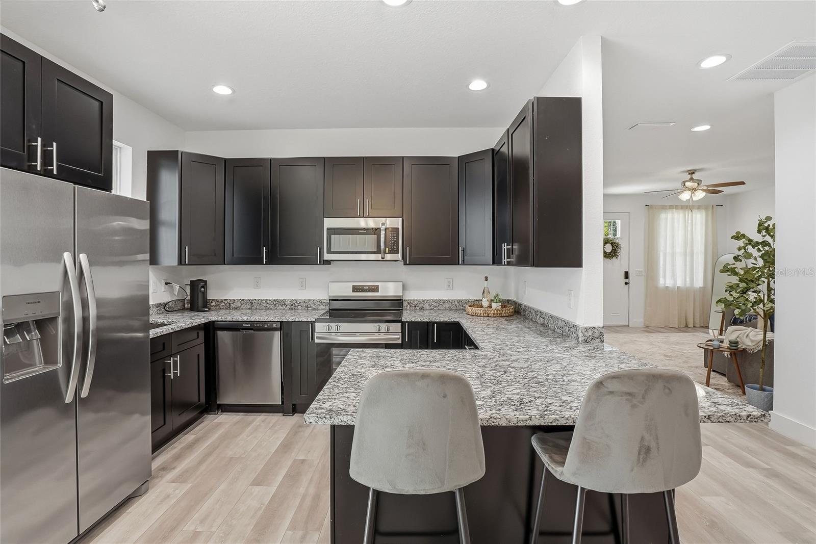 3208 DELEUIL AVE, TAMPA, FL — photo 7