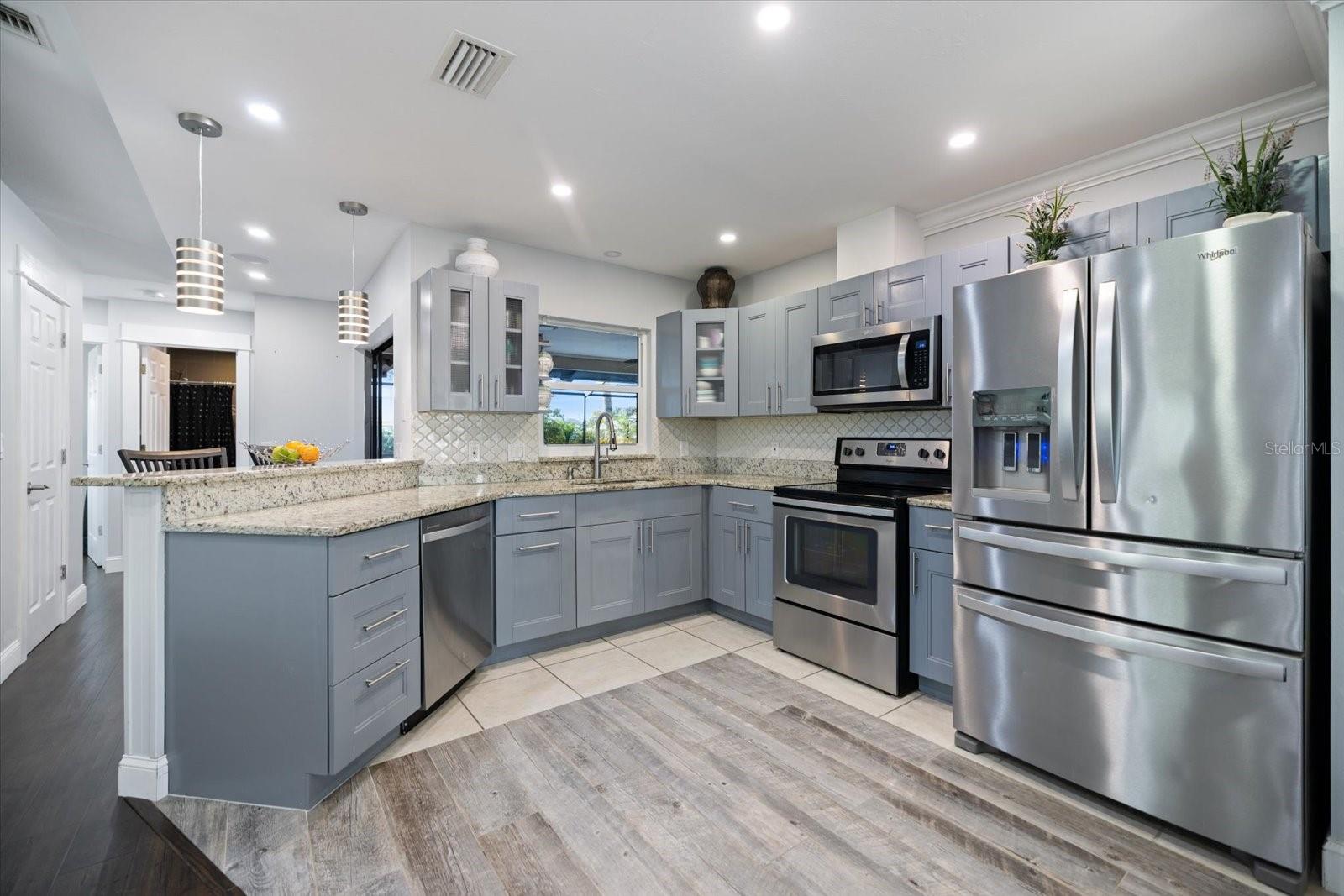 1627 DEL MONTE CT, VENICE, FL — photo 14