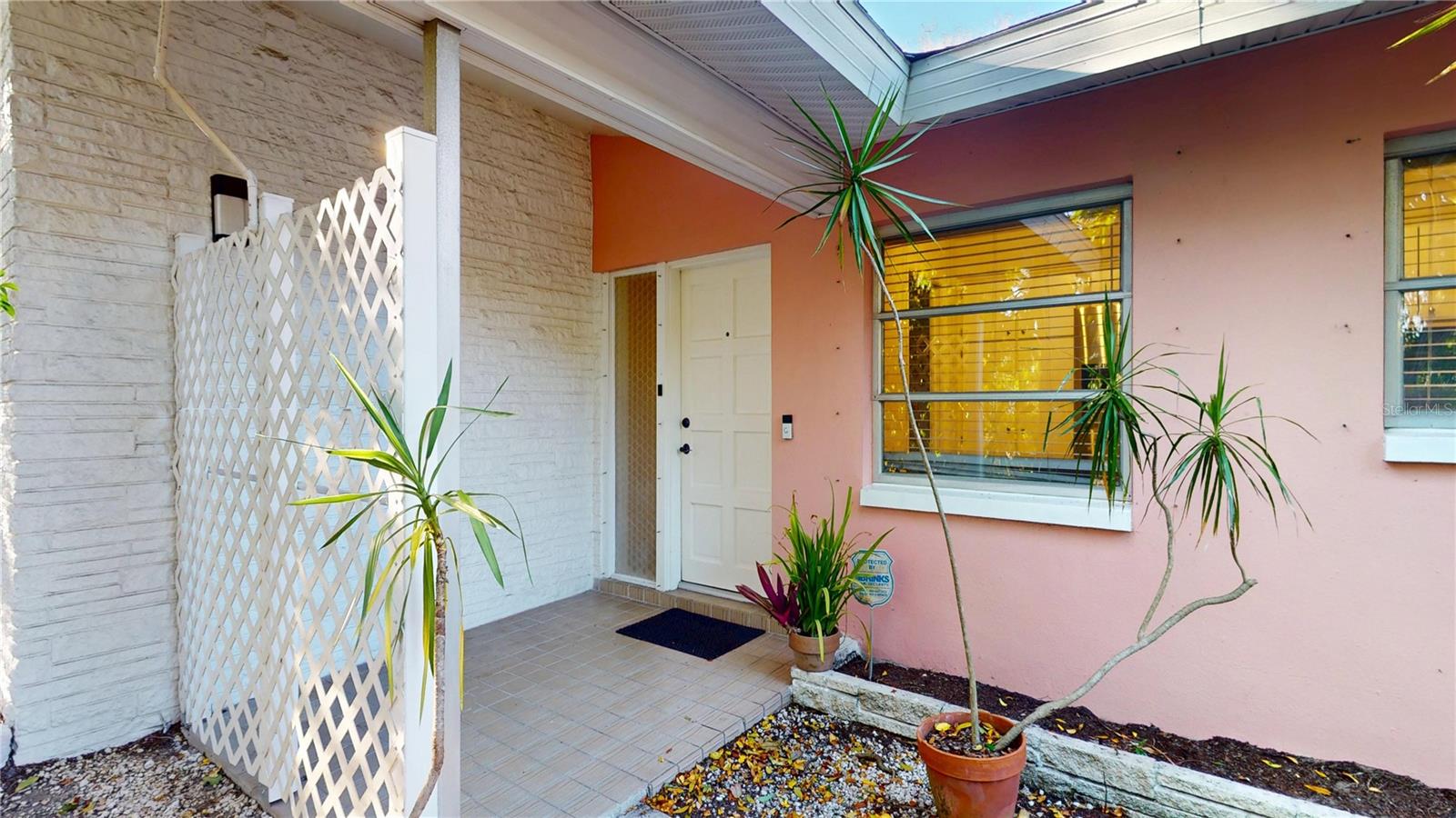 1546 BELLEAIR RD, CLEARWATER, FL