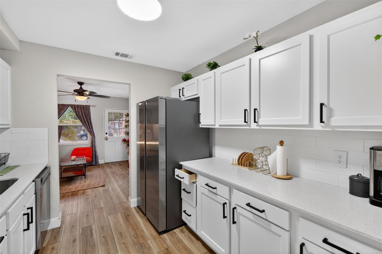 2301 14TH AVE N, ST PETERSBURG, FL — photo 45