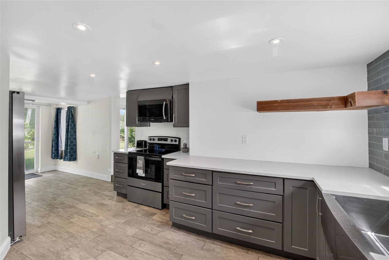 5028 SCHOOL RD, LAND O LAKES, FL — photo 15