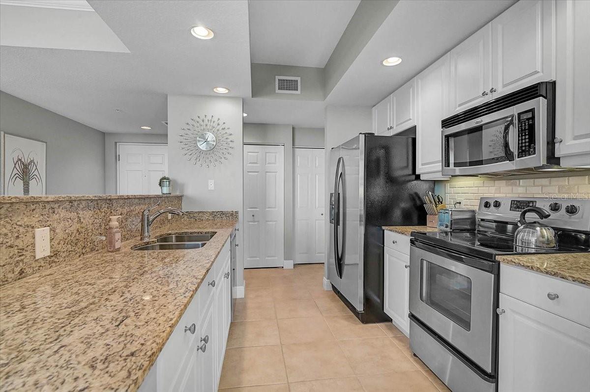 800 N TAMIAMI TRL #910, SARASOTA, FL — photo 10