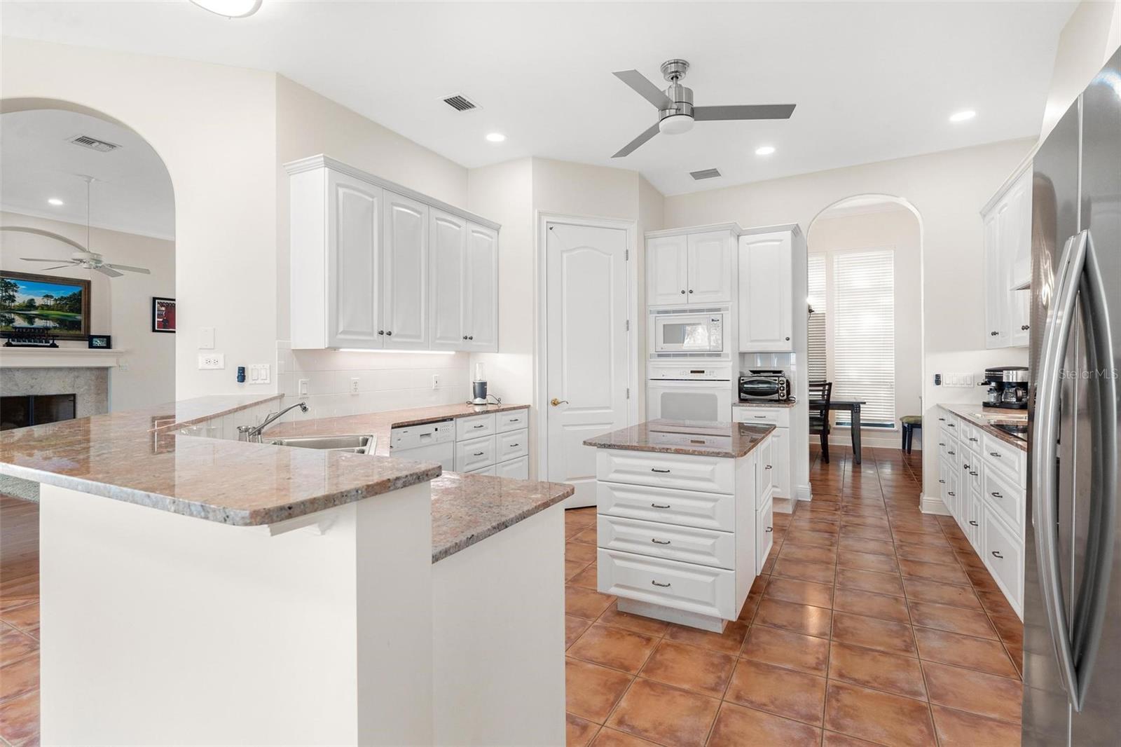38230 YALE CIR, LEESBURG, FL — photo 43