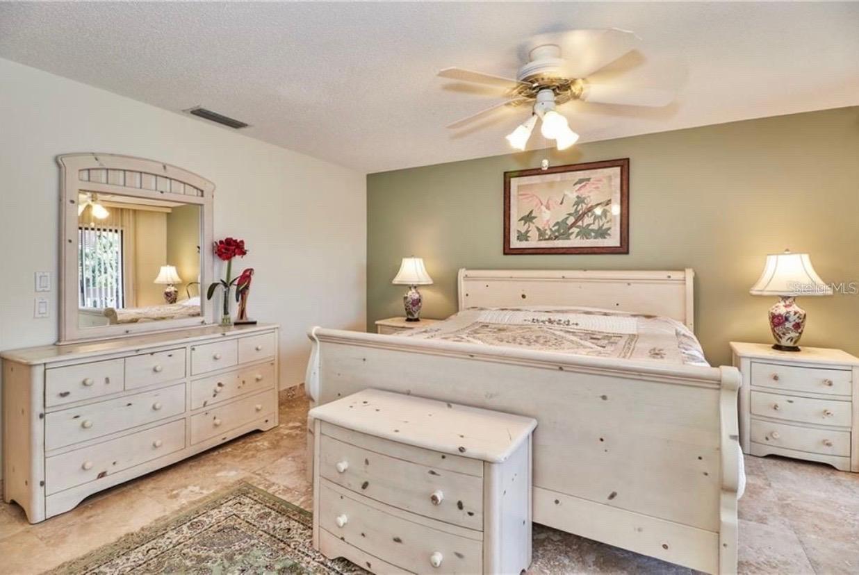 6260 SUN BLVD #1, ST PETERSBURG, FL — photo 39